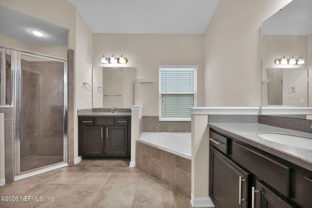 15815 CANOE CREEK Drive, Jacksonville, FL 32218