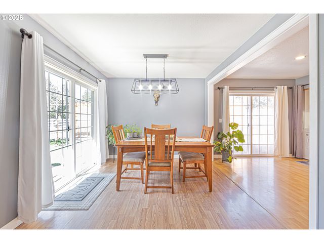 15935 WOODCHIP Ln, La Pine, OR 97739