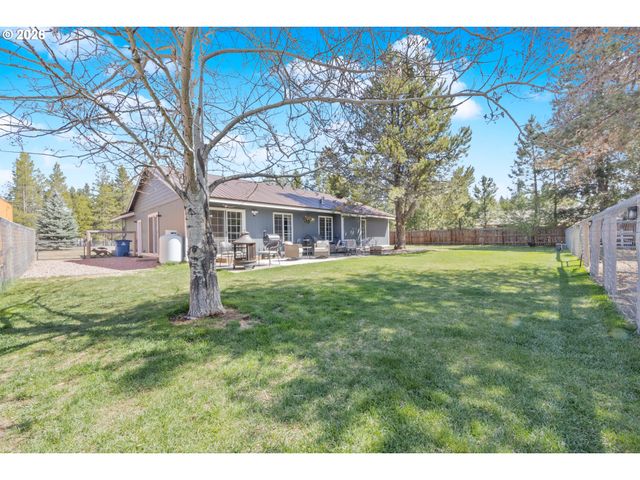 15935 WOODCHIP Ln, La Pine, OR 97739