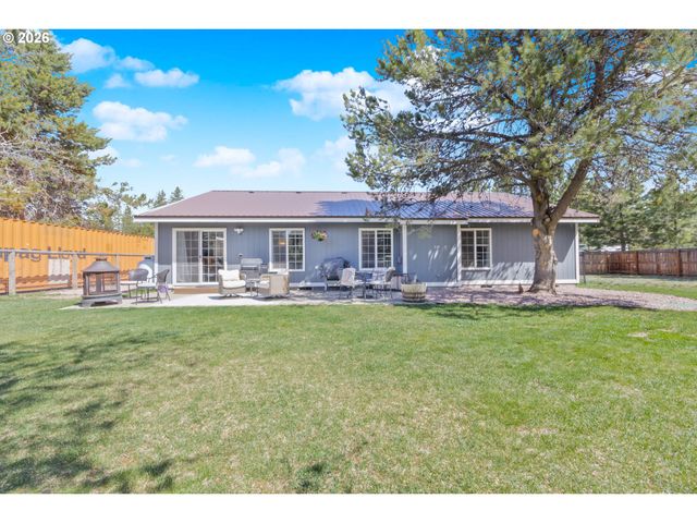15935 WOODCHIP Ln, La Pine, OR 97739
