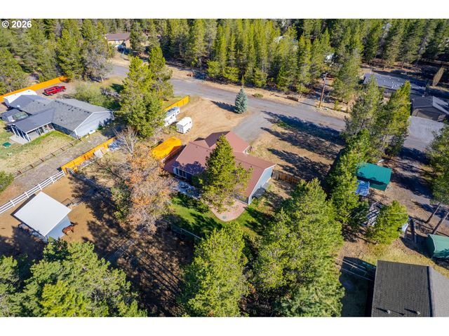 15935 WOODCHIP Ln, La Pine, OR 97739