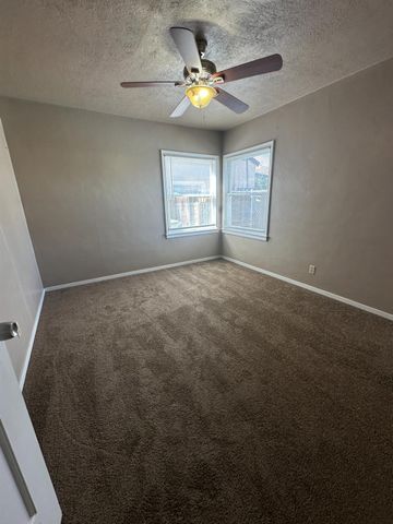 626 W Vassar Avenue, Fresno, CA 93705