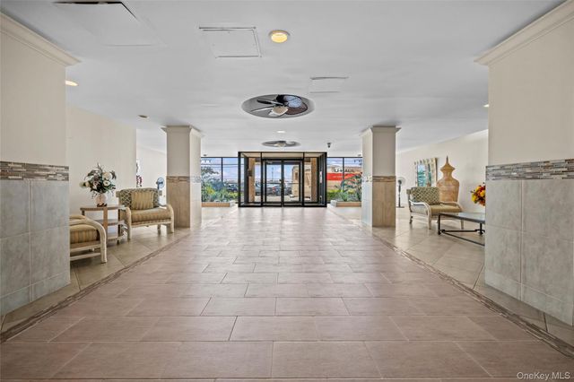 1 E Broadway 7O, Long Beach, NY 11561
