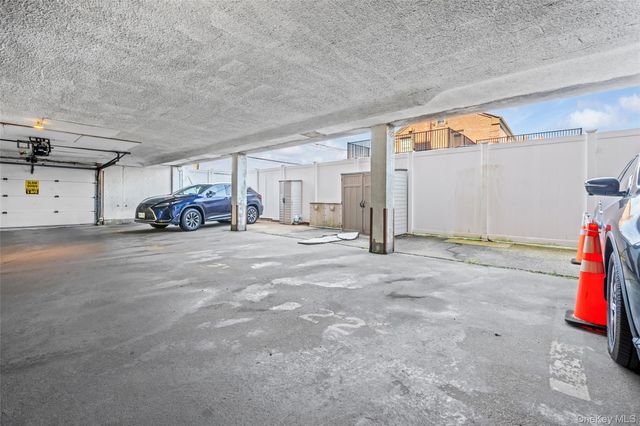 1 E Broadway 7O, Long Beach, NY 11561