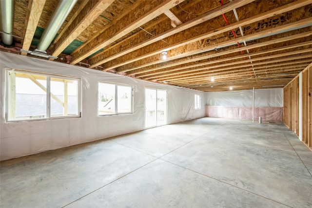 1913 Holly Meadow Avenue SW, Cedar Rapids, IA 52404