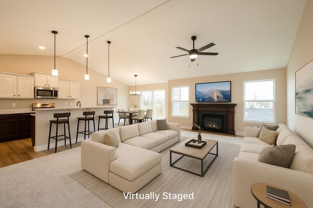 1913 Holly Meadow Avenue SW, Cedar Rapids, IA 52404