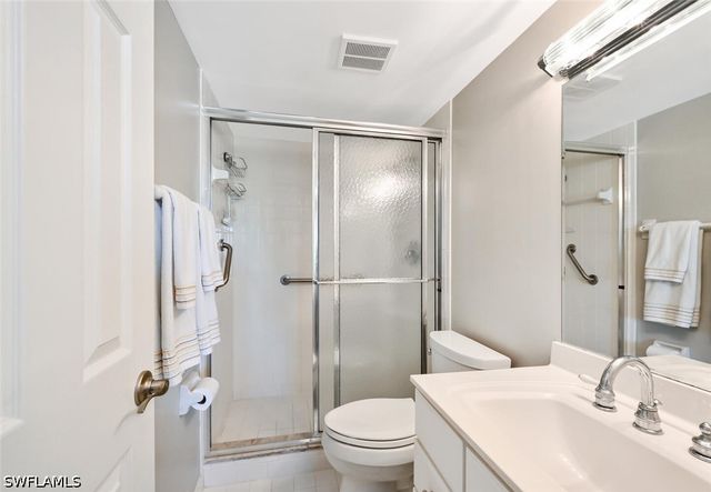 1100 Gulf Shore BLVD N 304, Naples, FL 34102