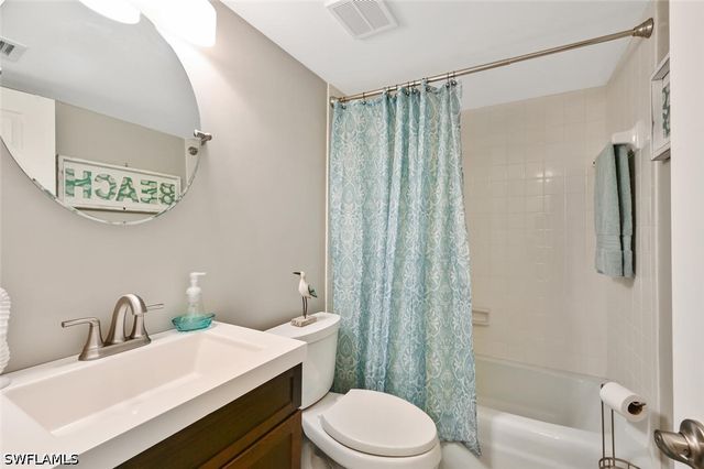 1100 Gulf Shore BLVD N 304, Naples, FL 34102