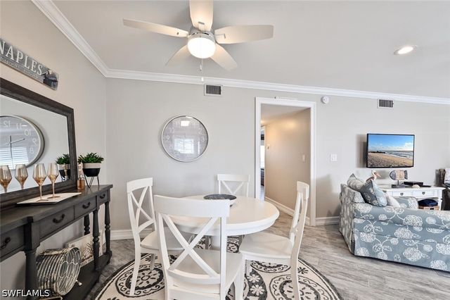 1100 Gulf Shore BLVD N 304, Naples, FL 34102