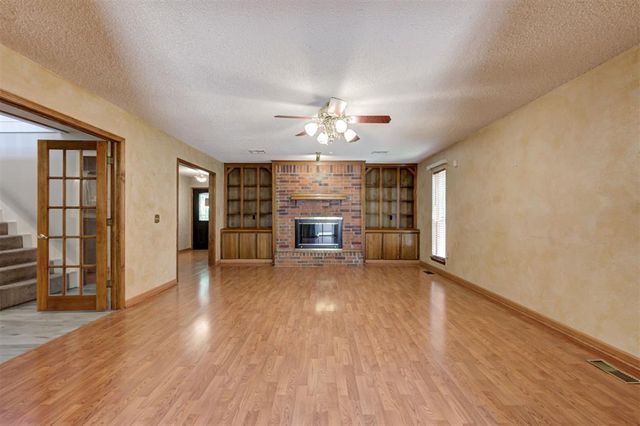 11704 SW 3rd Street, Yukon, OK 73099
