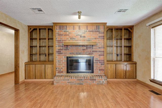 11704 SW 3rd Street, Yukon, OK 73099