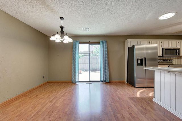 11704 SW 3rd Street, Yukon, OK 73099