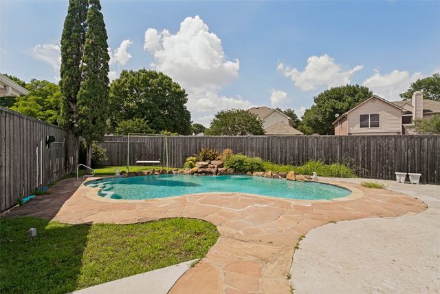 2 Oxford Circle, Allen, TX 75002