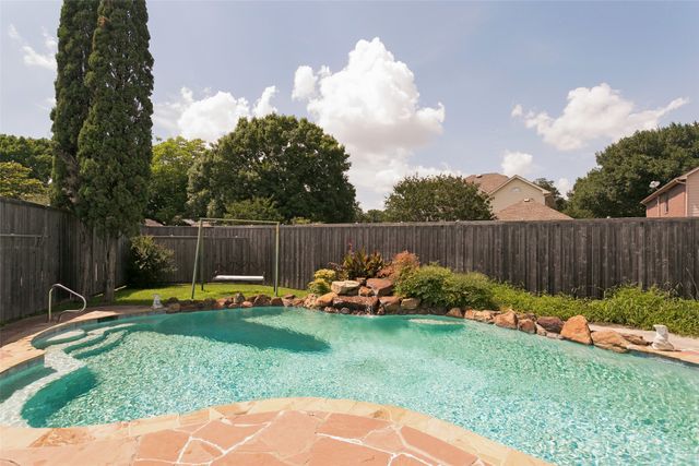 2 Oxford Circle, Allen, TX 75002