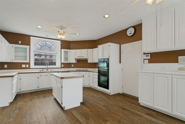 2 Oxford Circle, Allen, TX 75002
