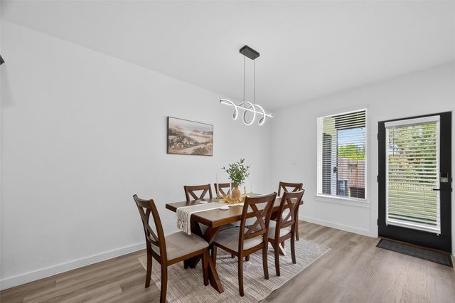 3233 Creston Gate Drive, Houston, TX 77047