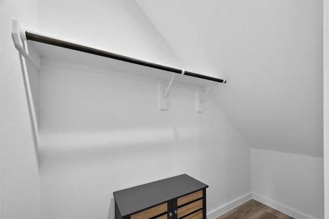 3233 Creston Gate Drive, Houston, TX 77047