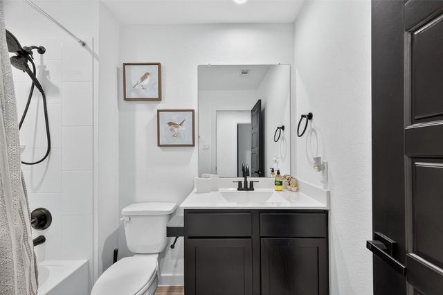 3233 Creston Gate Drive, Houston, TX 77047