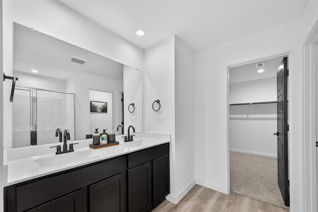 3233 Creston Gate Drive, Houston, TX 77047