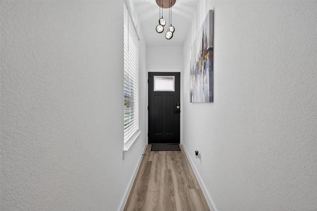 3233 Creston Gate Drive, Houston, TX 77047