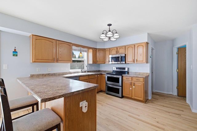 1413 Lee AVENUE, West Bend, WI 53090