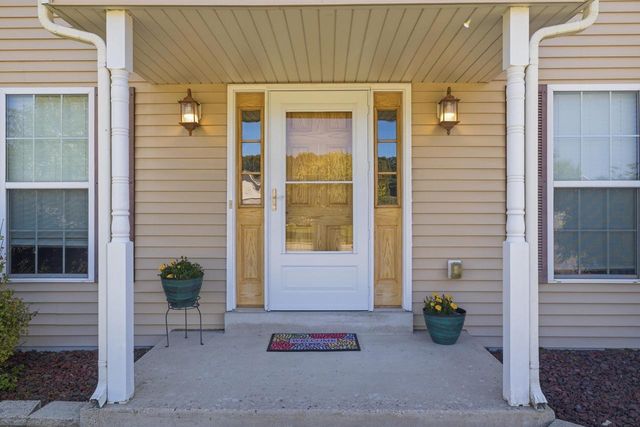 1413 Lee AVENUE, West Bend, WI 53090