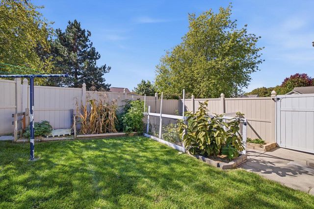 1413 Lee AVENUE, West Bend, WI 53090