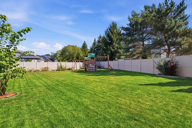 1413 Lee AVENUE, West Bend, WI 53090