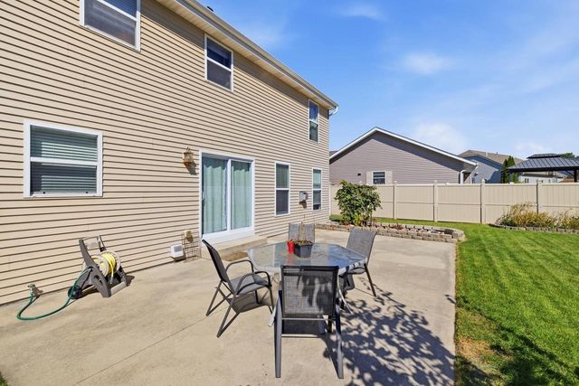1413 Lee AVENUE, West Bend, WI 53090
