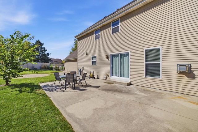 1413 Lee AVENUE, West Bend, WI 53090