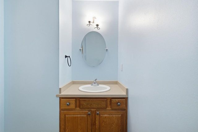 1413 Lee AVENUE, West Bend, WI 53090