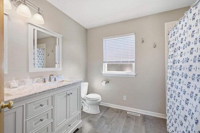 1413 Lee AVENUE, West Bend, WI 53090