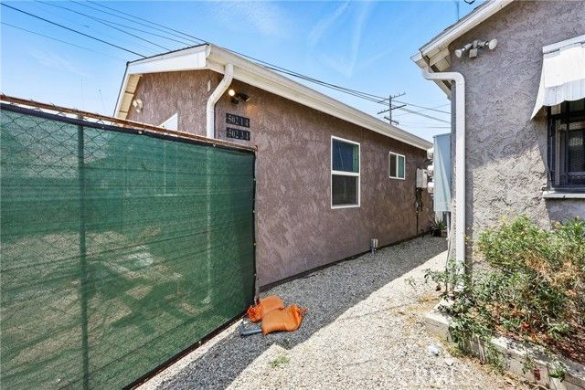 500 64th, Los Angeles, CA 90003