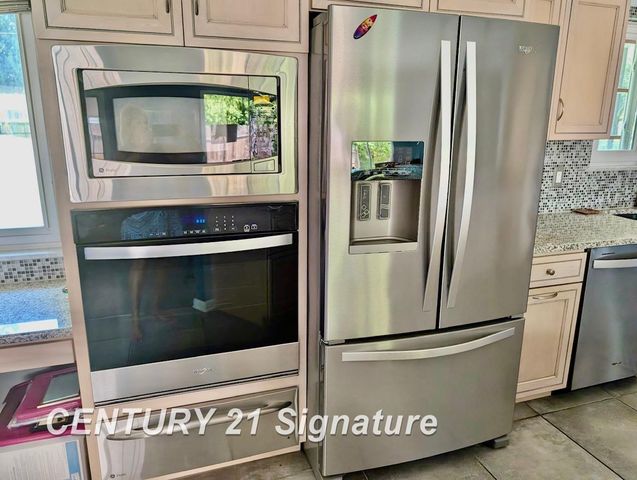 6390 Belmar Drive, Saginaw, MI 48603