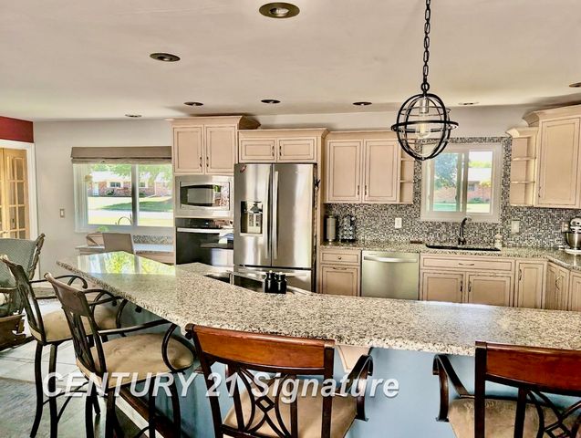 6390 Belmar Drive, Saginaw, MI 48603