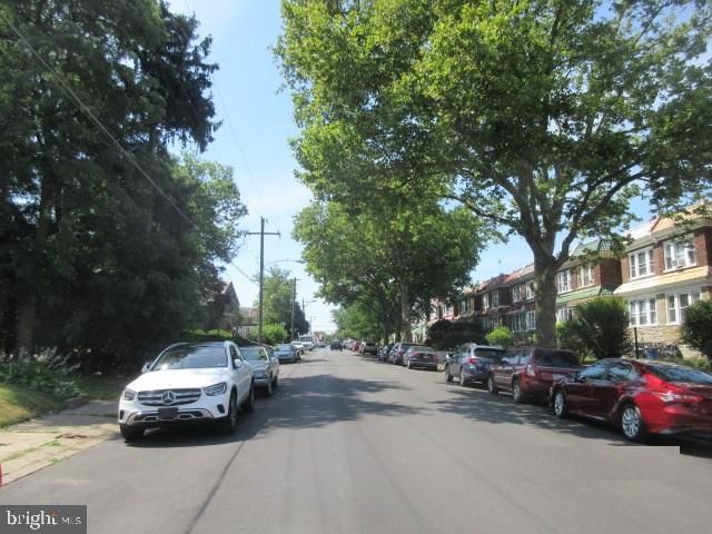 7499 BRIAR RD, Philadelphia, PA 19138