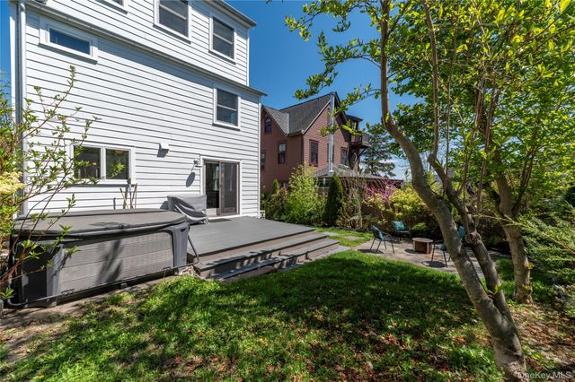 21 1st Avenue, Nyack, NY 10960