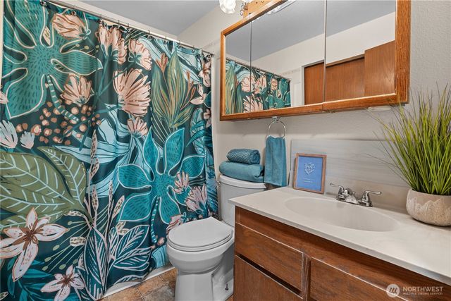 226 S 78th Street, Tacoma, WA 98408