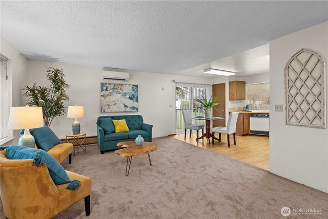 226 S 78th Street, Tacoma, WA 98408