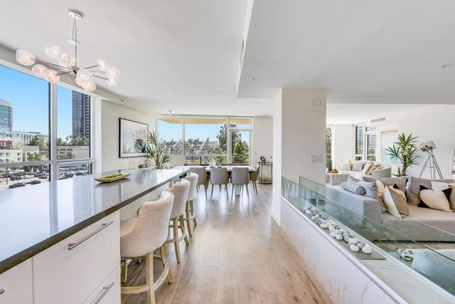 510 1st Ave 402, San Diego, CA 92101