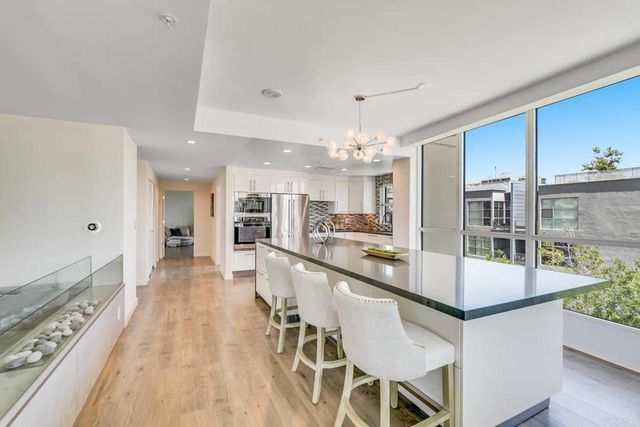 510 1st Ave 402, San Diego, CA 92101
