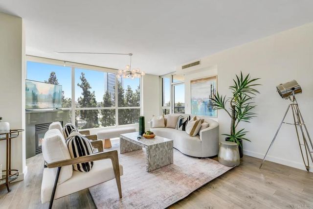 510 1st Ave 402, San Diego, CA 92101