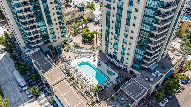 510 1st Ave 402, San Diego, CA 92101