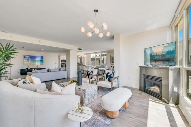 510 1st Ave 402, San Diego, CA 92101