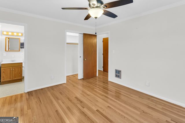 5563 Pine Street, Lula, GA 30554