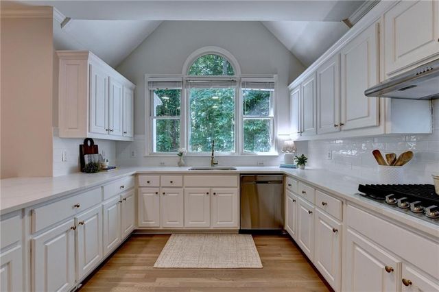 6416 Oakleigh Place, Alpharetta, GA 30005
