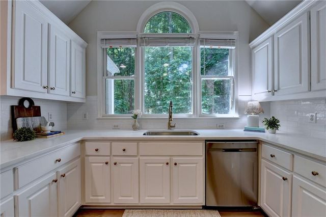 6416 Oakleigh Place, Alpharetta, GA 30005
