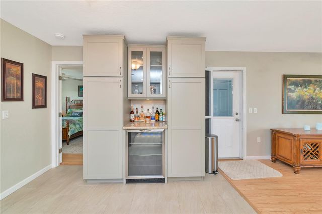 422 CIRCLEWOOD DRIVE H6, Venice, FL 34293