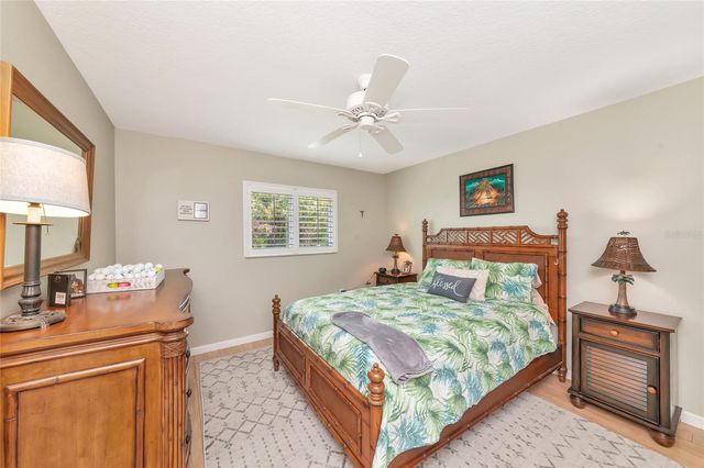 422 CIRCLEWOOD DRIVE H6, Venice, FL 34293