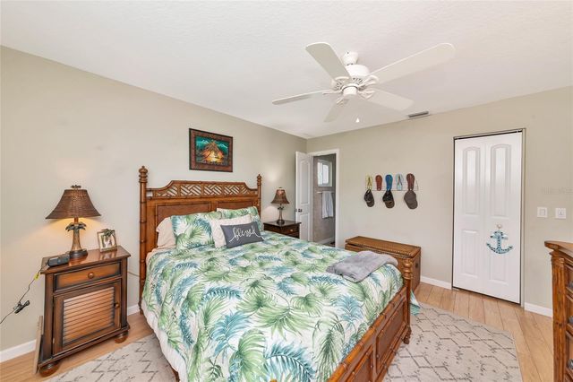 422 CIRCLEWOOD DRIVE H6, Venice, FL 34293